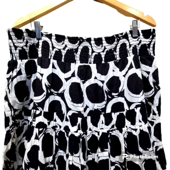 NWT Large GRACE ELEMENTS Artsy Black White Crinkled Gauze Smocked Ruffled Skirt - Picture 2 of 5